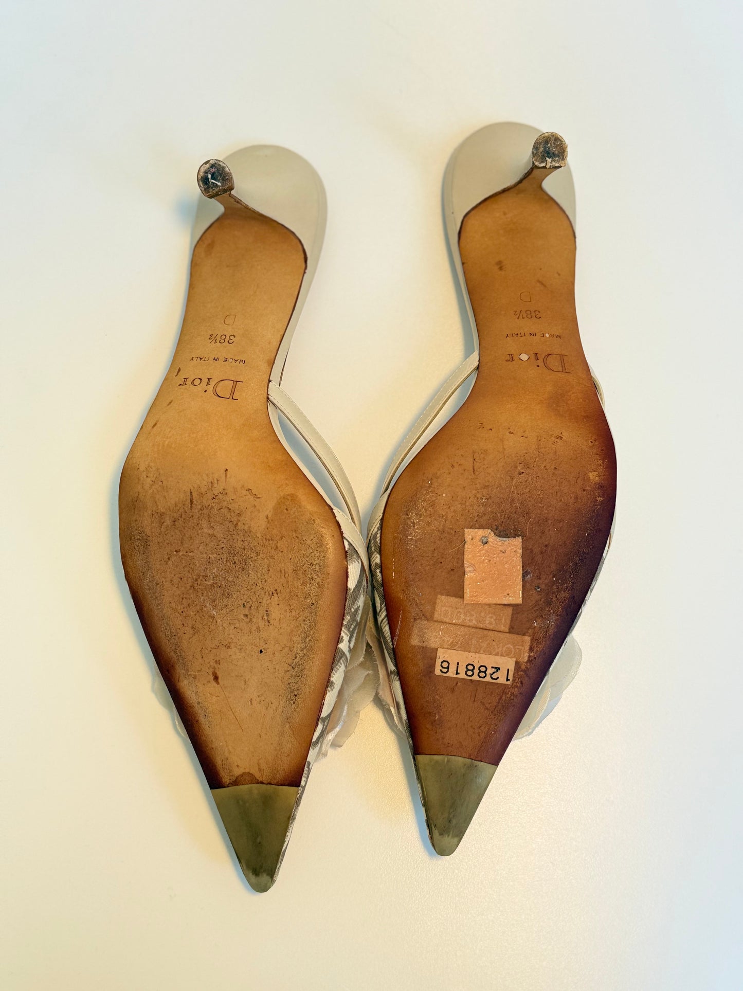 Vintage Dior Kitten Heels with Floral Appliqué – Dior Oblique & Leather
