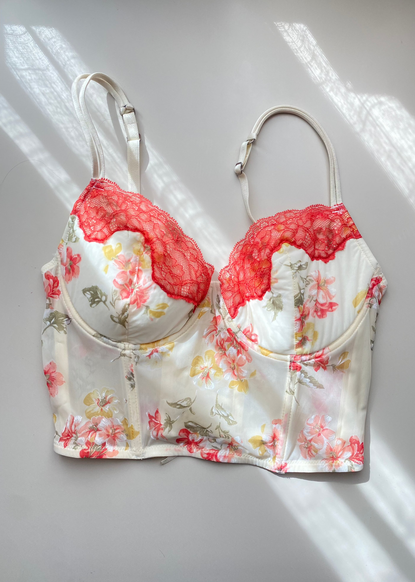 Corsage mit Blumenprint und Spitze (70 B und 80 C)