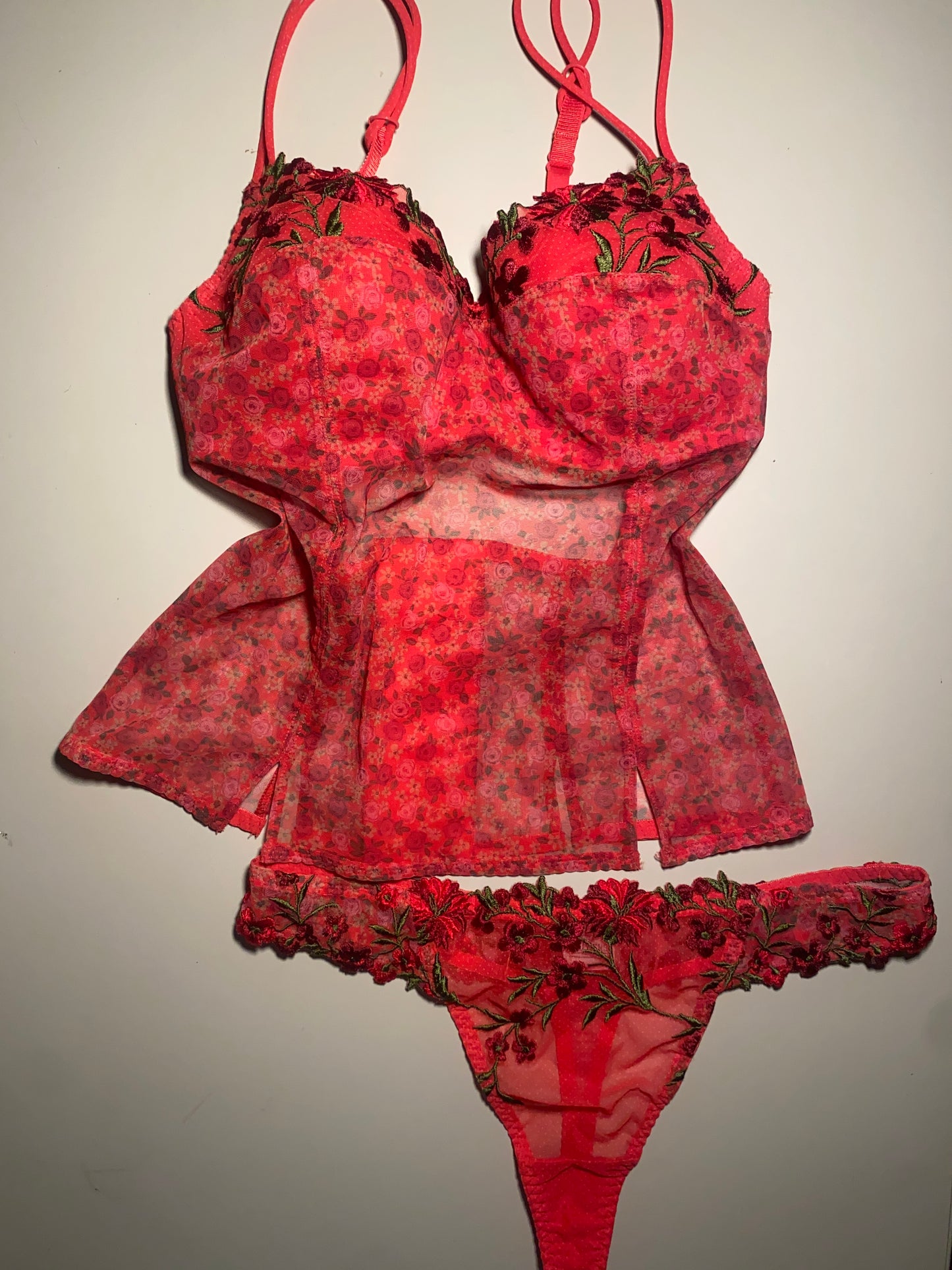 Lingerie Top mit Blumen Stickerei