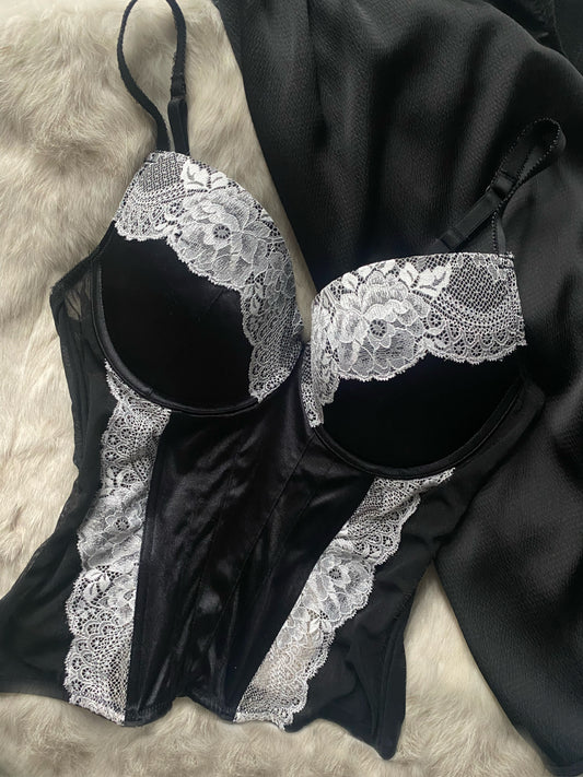 Vintage Korsett schwarz mit weißer Spitze 75E