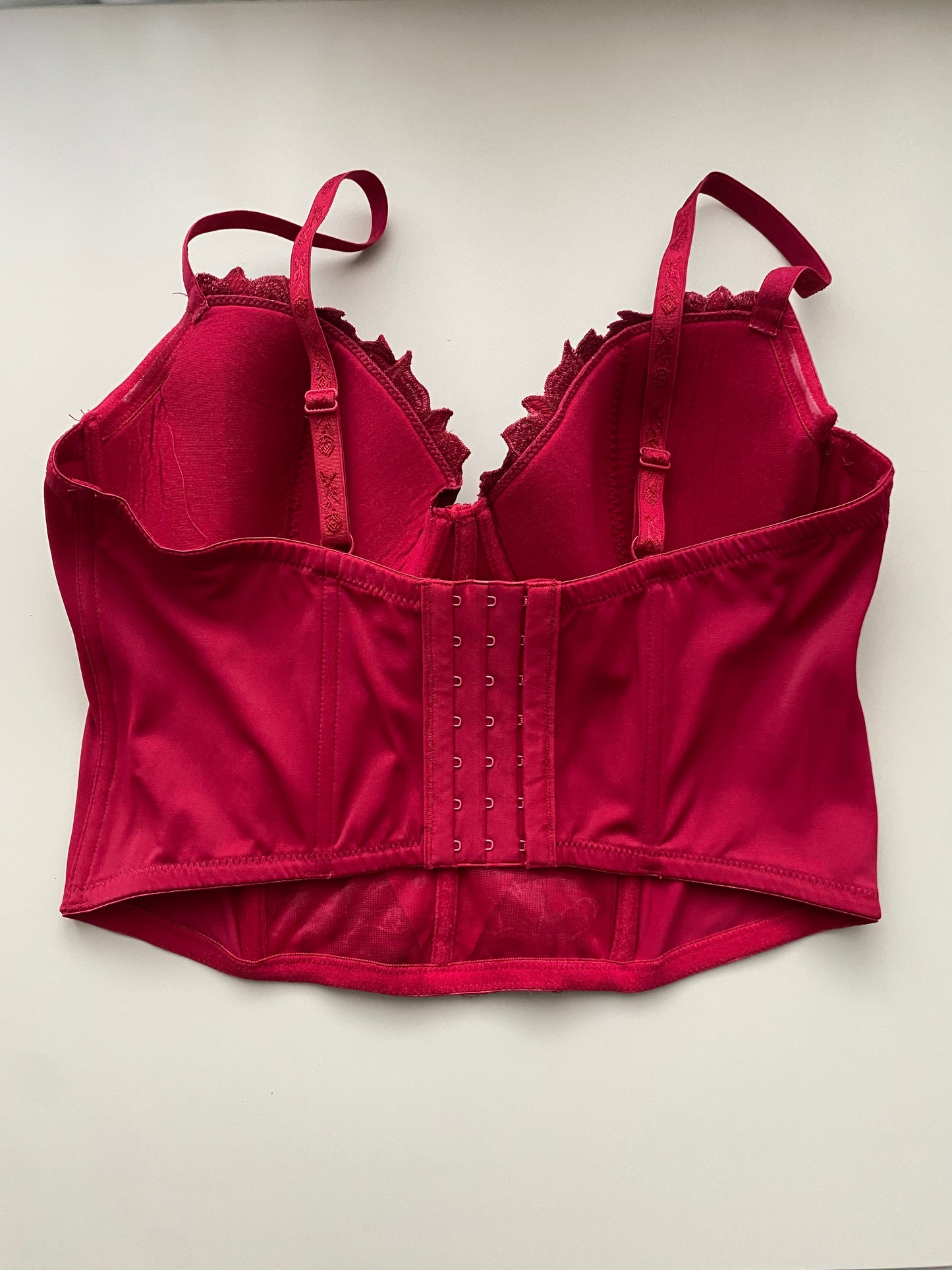Rotes Corset Top mit Stickerei 85C