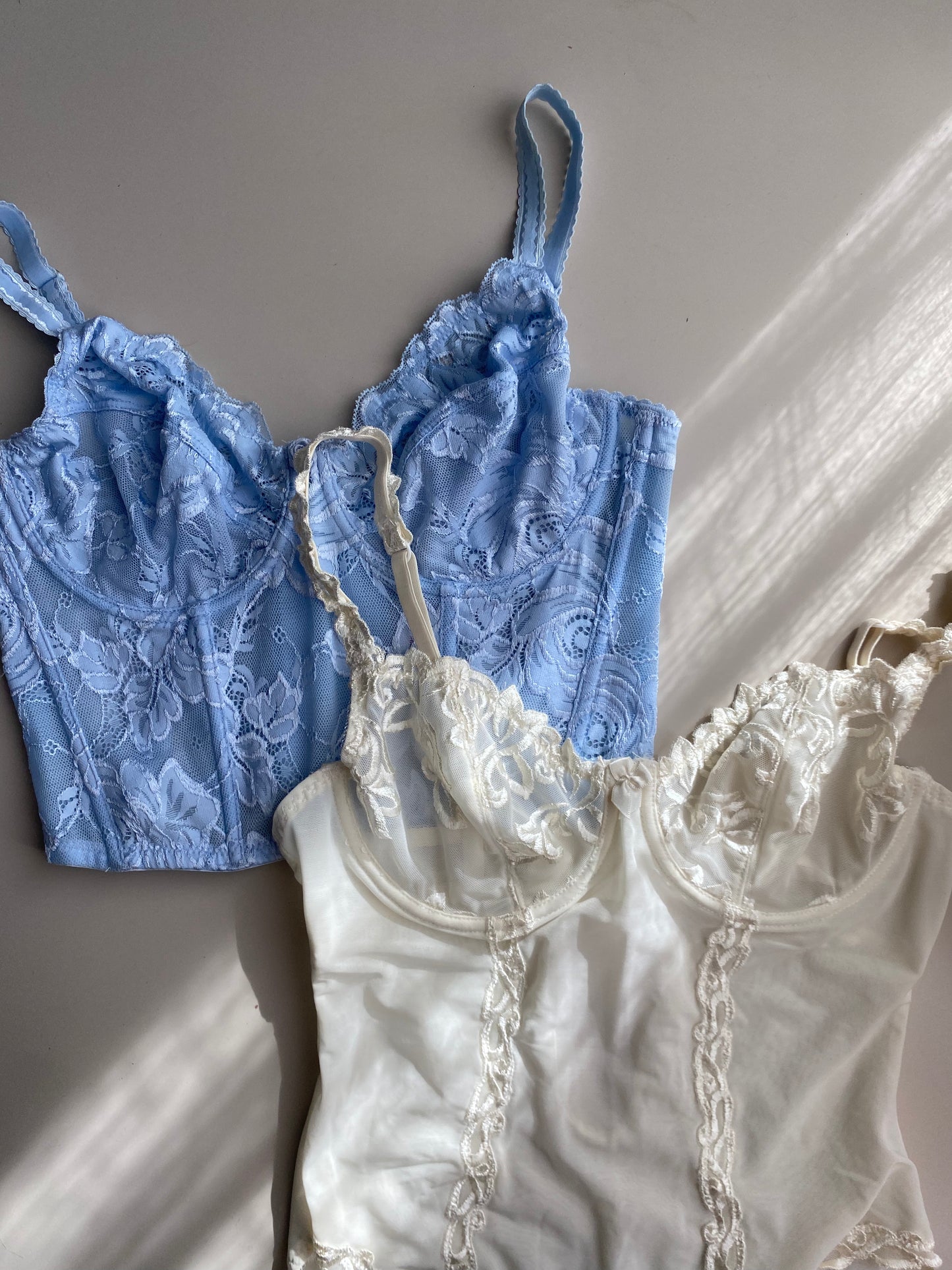 Vintage Corset Babyblau aus Spitze 75C